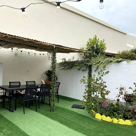 Casa Martinho Cozy Retreat In The Heart Of * 蓬塔德尔加达