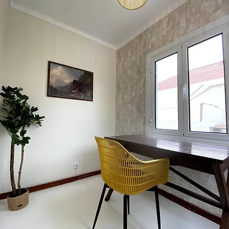 Casa Martinho Cozy Retreat In The Heart Of 蓬塔德尔加达