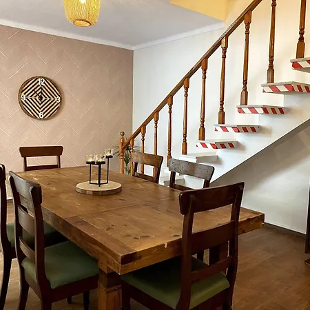 Appartamento Casa Martinho Cozy Retreat In The Heart Of *
